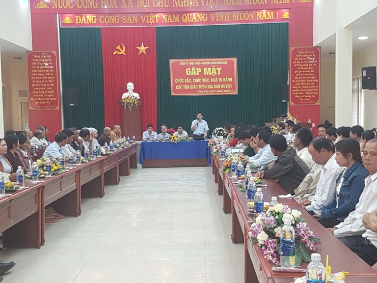 Huyện Krông Năng: Hội nghị đối thoại giữa lãnh đạo huyện với các chức sắc, nhà tu hành, chức việc